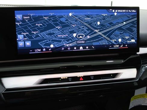 Used 2024 BMW i5 eDrive40i w/ Premium Package image 19