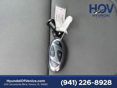 New 2025 Hyundai Santa Cruz Limited image 31