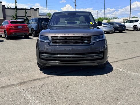 Used 2023 Land Rover Range Rover SE AWD/4WD image 2