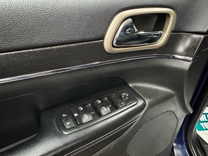 Used 2015 Jeep Grand Cherokee Limited AWD/4WD image 12