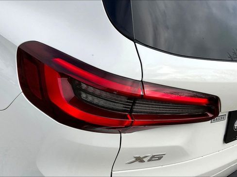 Used 2023 BMW X5 xDrive40i w/ Parking Assistance Package image 23