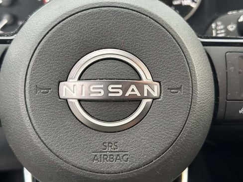 Used 2023 Nissan Rogue SL w/ SL Premium Package image 23