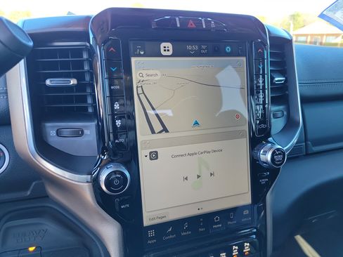 Used 2024 RAM 2500 Laramie image 22