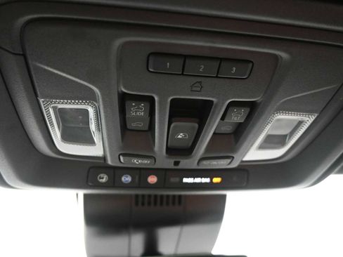 Used 2024 GMC Sierra 1500 Denali Ultimate image 24