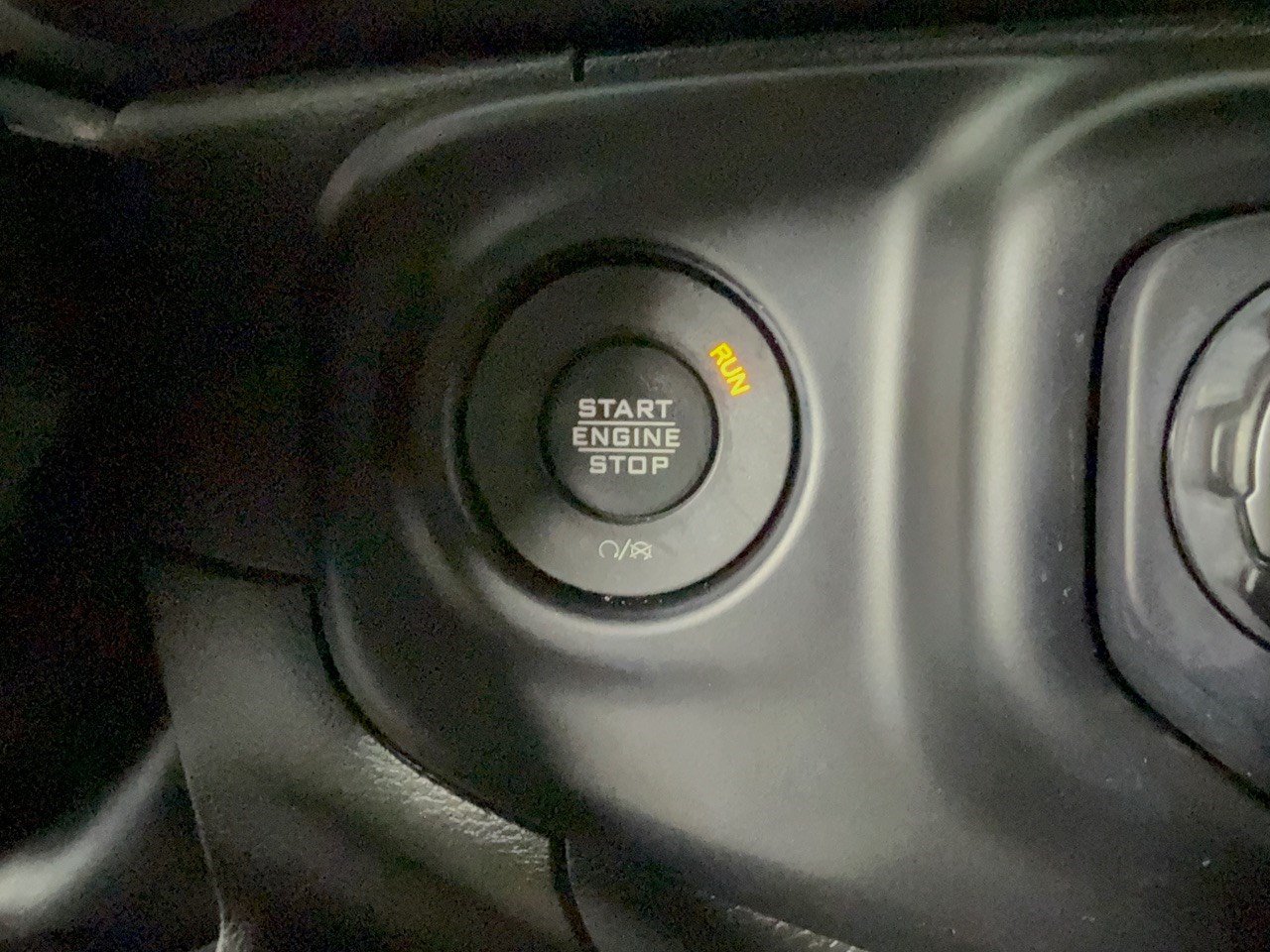 Used 2022 Jeep Wrangler Unlimited Sahara w/ LED Lighting Group AWD/4WD image 20
