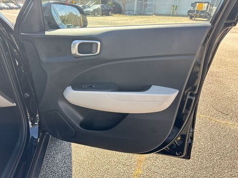 New 2026 Hyundai Venue SEL image 14