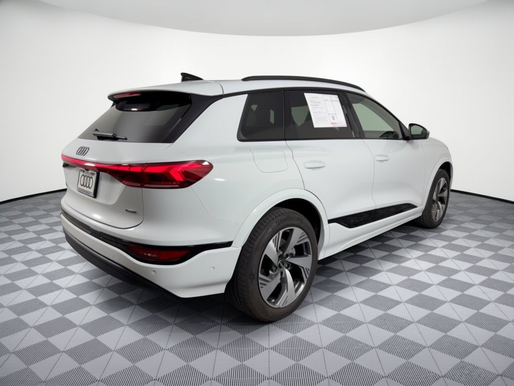 Used 2025 Audi Q6 e-tron Premium Plus w/ Premium Plus AWD/4WD image 9