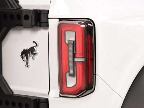 Used 2024 Ford Bronco Badlands AWD/4WD image 17