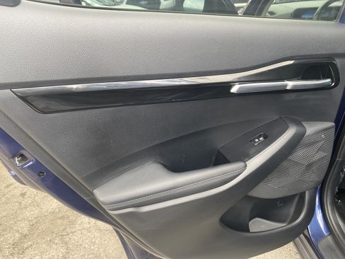 Used 2024 Kia Seltos EX FWD image 16