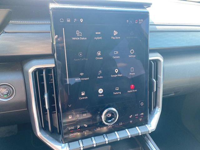Used 2025 GMC Acadia Elevation FWD image 13