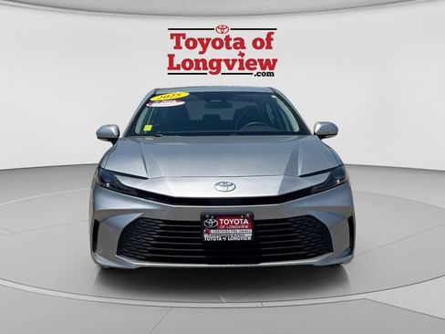 Used 2025 Toyota Camry LE FWD image 8