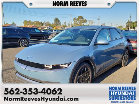 Used 2024 Hyundai Ioniq 5 SE image 1