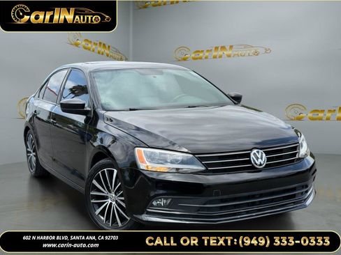 Used 2016 Volkswagen Jetta Sport FWD image 3