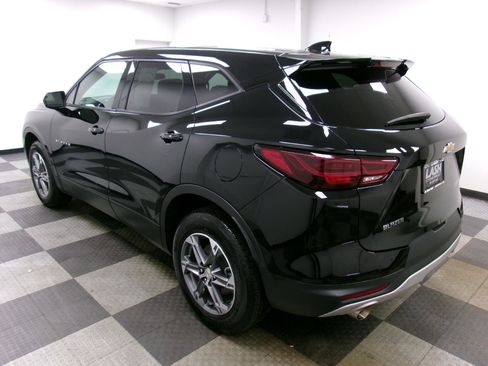 Used 2025 Chevrolet Blazer LT image 2