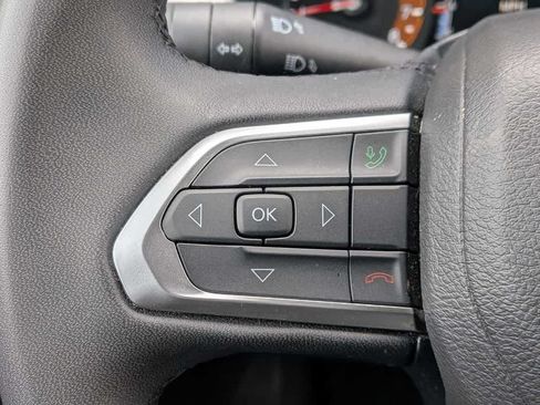 Certified 2025 Jeep Compass Latitude AWD/4WD image 21