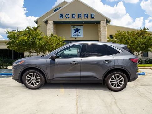 Used 2021 Ford Escape SE w/ Convenience Package FWD image 2