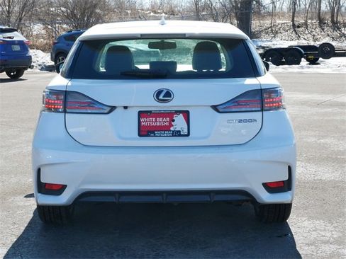 Used 2017 Lexus CT 200h 200h w/ Seat Comfort Package image 6