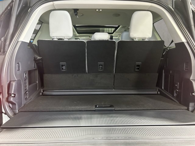 New 2027 Ford Expedition Platinum AWD/4WD image 14