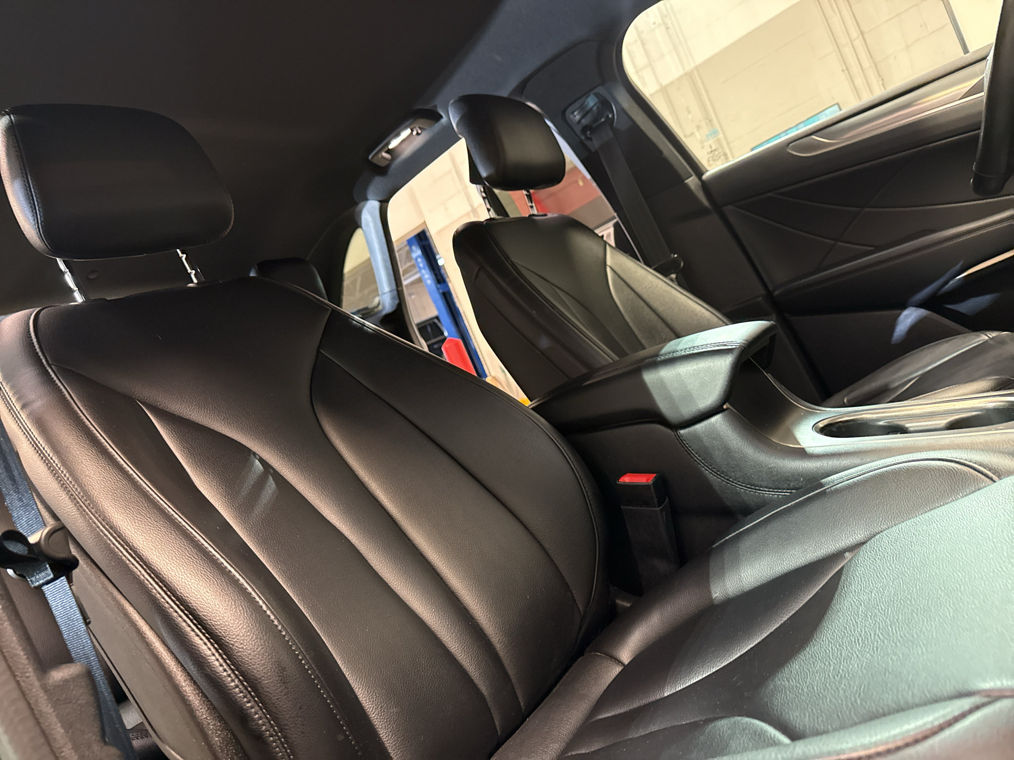 Used 2017 Lincoln MKC Premiere AWD/4WD image 23