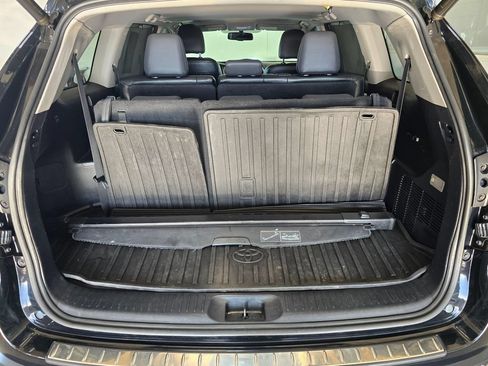 Used 2014 Toyota Highlander XLE AWD/4WD image 24