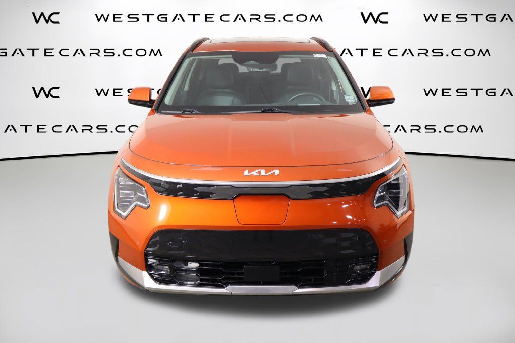 Used 2023 Kia Niro Wave FWD image 2
