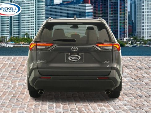 Used 2024 Toyota RAV4 XLE w/ Convenience Package FWD image 10
