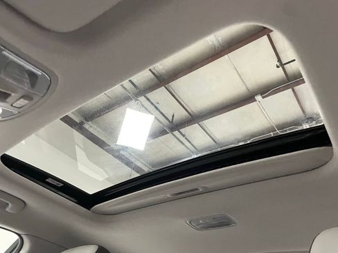 Certified 2021 Hyundai Ioniq Limited image 23