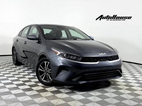 Used 2024 Kia Forte LXS FWD image 1