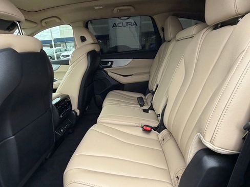 Used 2026 Acura MDX SH-AWD image 14