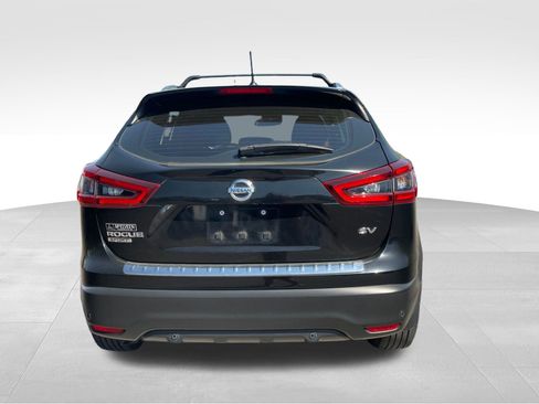 Used 2020 Nissan Rogue Sport SV image 6