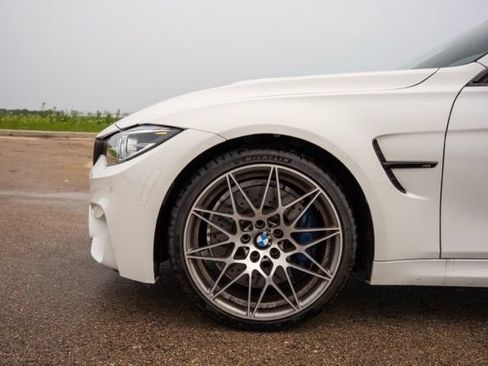 Used 2018 BMW M3 RWD image 12