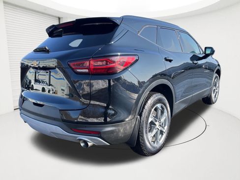 New 2025 Chevrolet Blazer LT w/ Convenience Package image 9