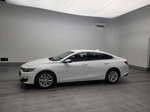 Used 2024 Chevrolet Malibu LT image 2