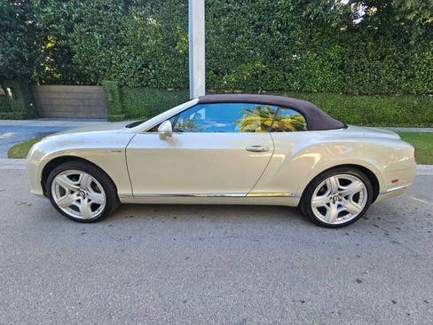 Used 2014 Bentley Continental GT image 31