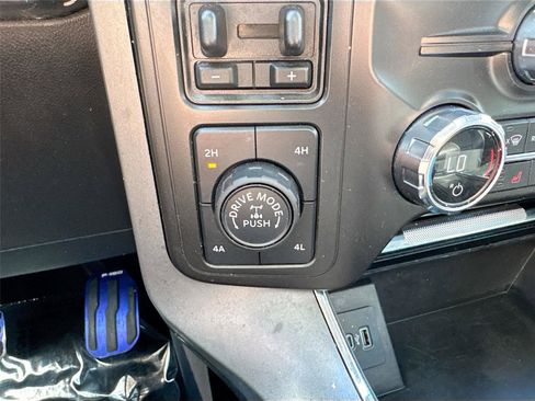 Used 2021 Ford F150 Lariat image 14