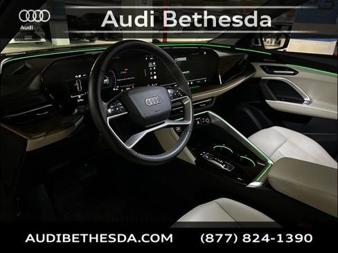 Certified 2025 Audi Q5 2.0T Premium Plus w/ Premium Plus image 13