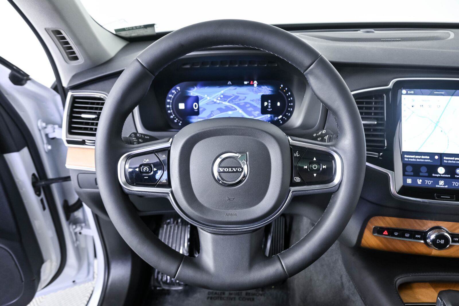 Certified 2023 Volvo XC90 B6 Plus AWD/4WD image 9
