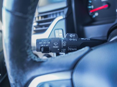 Used 2017 Chevrolet Tahoe LT image 16