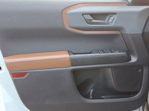 Used 2021 Ford Bronco Sport Outer Banks image 13