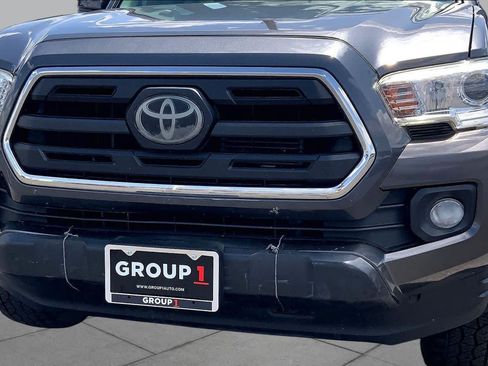 Used 2019 Toyota Tacoma SR5 RWD image 30