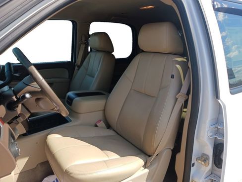 Used 2014 Chevrolet Tahoe LT w/ Luxury Package image 25