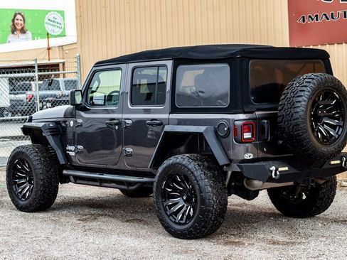 Used 2018 Jeep Wrangler Unlimited Sport S image 6