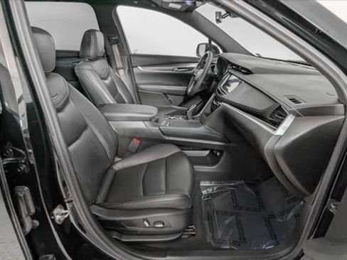 Used 2024 Cadillac XT6 Luxury AWD/4WD image 26