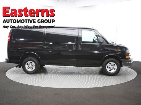 Used 2016 Chevrolet Express 2500 image 42