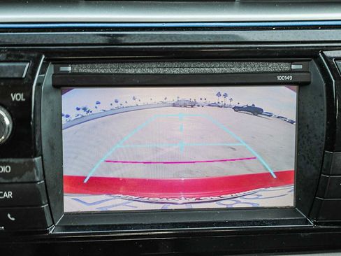 Used 2014 Toyota Corolla LE image 23