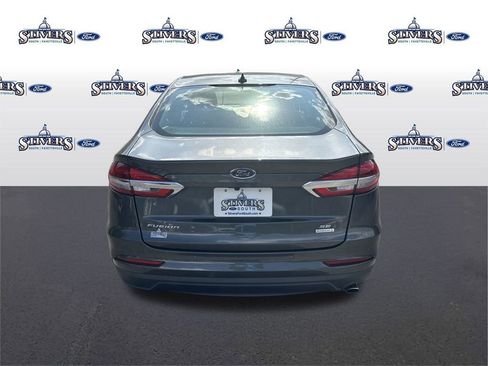 Used 2019 Ford Fusion SE image 6
