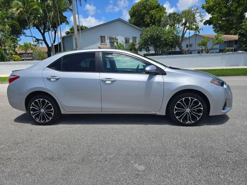 Used 2015 Toyota Corolla S FWD image 4