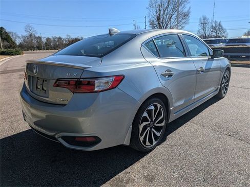 Used 2018 Acura ILX w/ Special Edition Package image 6