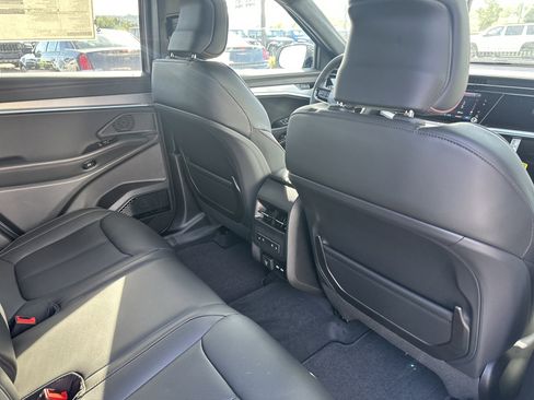 New 2025 Jeep Wagoneer S Launch Edition AWD/4WD image 25