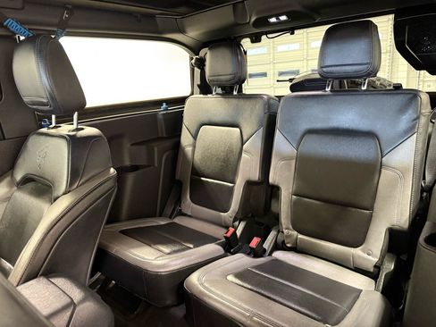 Used 2023 Ford Bronco Black Diamond AWD/4WD image 23